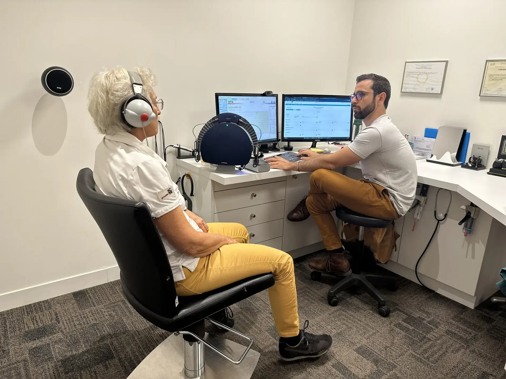 Photo Audioprothésiste Entendre Saint Egrève